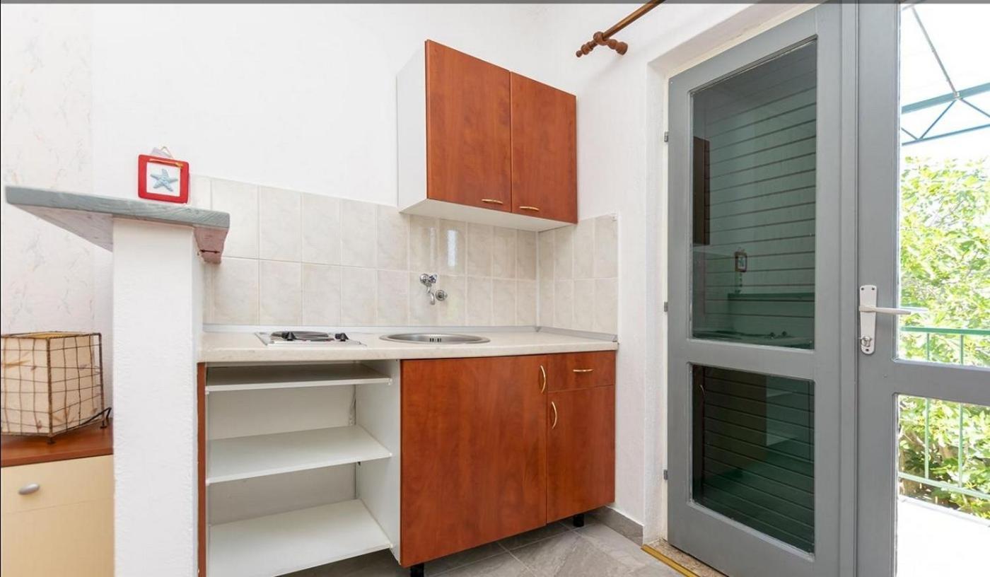 Apartments By The Sea Lokva Rogoznica, Omis - 18638 Екстериор снимка